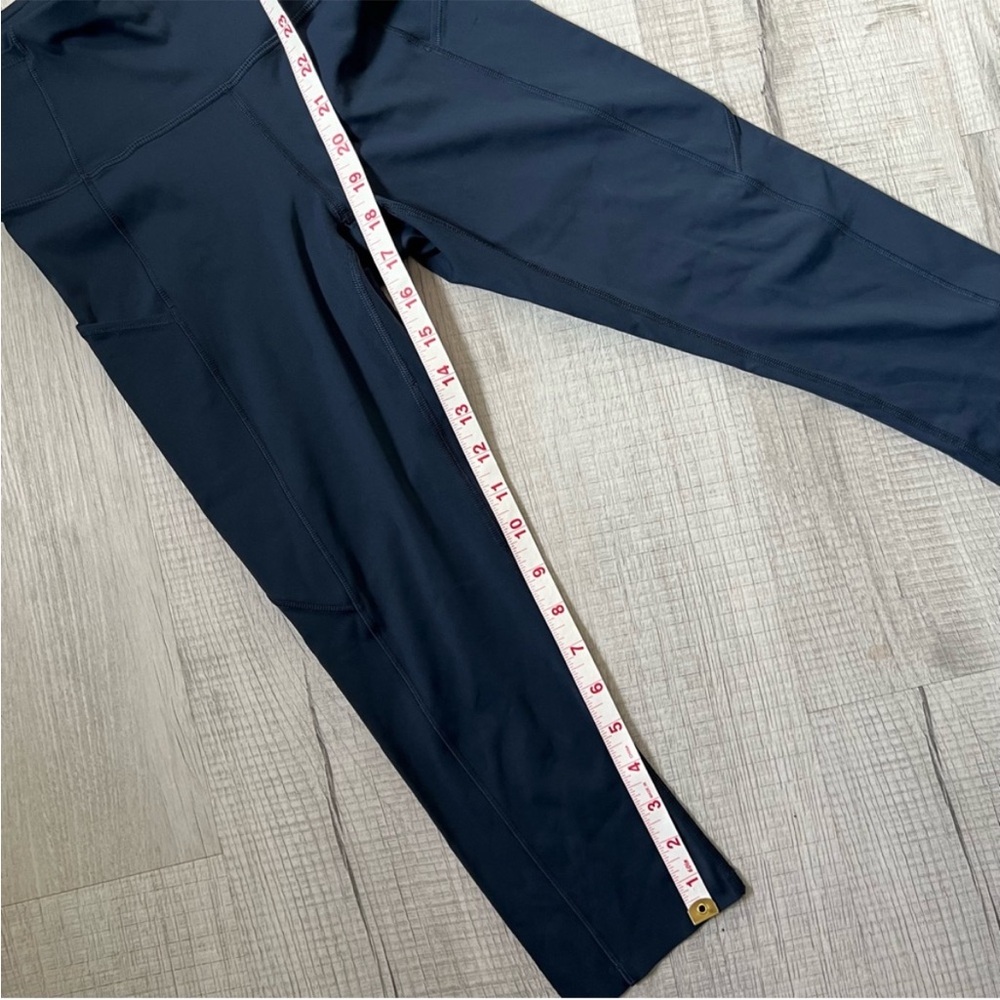 LULULEMON Fast and Free Crop Leggings II 19" Navy Blue Size 4 Side Pocket - Picture 12 of 13
